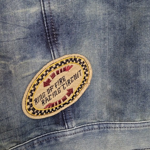 RING OF FIRE PATCHED DISTRESSED DENIM BLUE JEAN VEST SIZE L MULTIPLE POCKETS - Picture 7 of 10